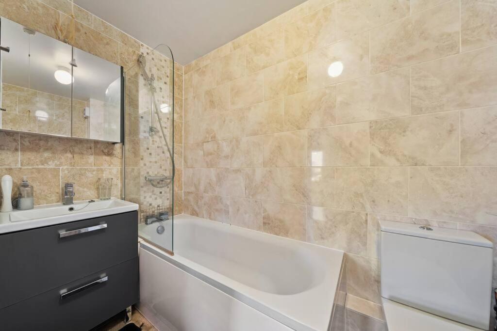 Cozy Apartment In Greater London - 1Br,1 Bath Exterior foto